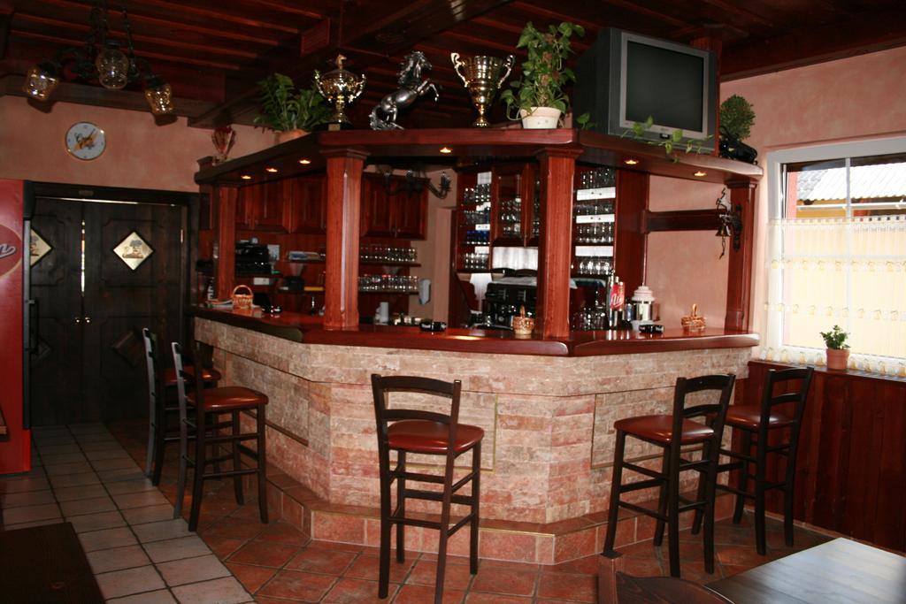Guest House Klub Kovac Накло Экстерьер фото